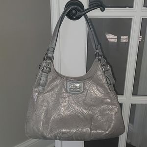 Leather Coach Handbag - Perfect for Spring/Summer!